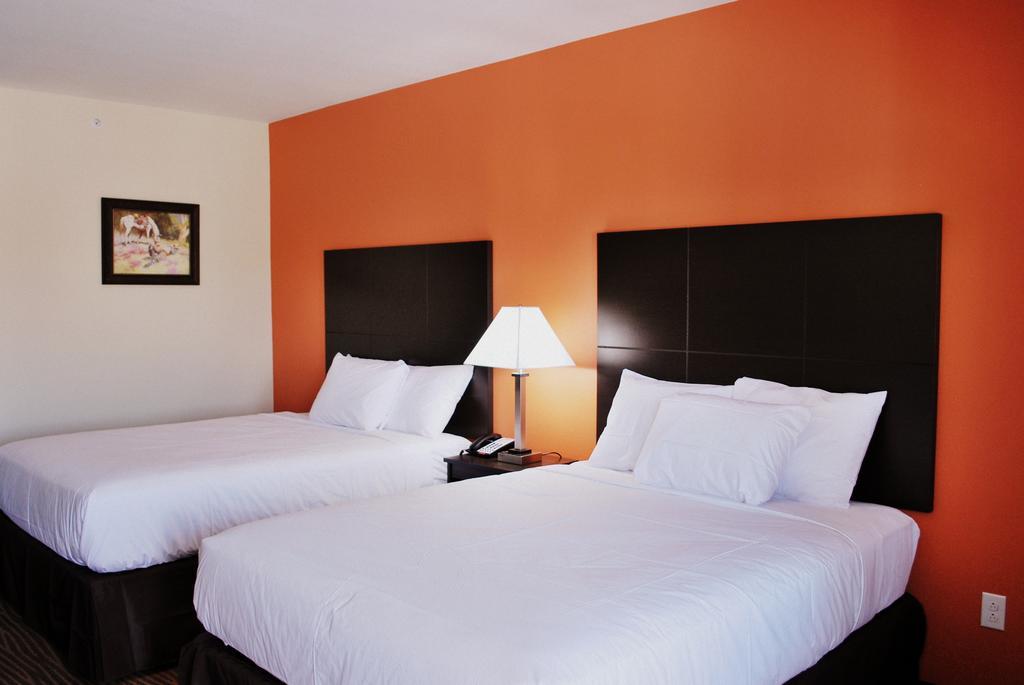 Westwood Inn By Oyo Gonzales Tx Chambre photo