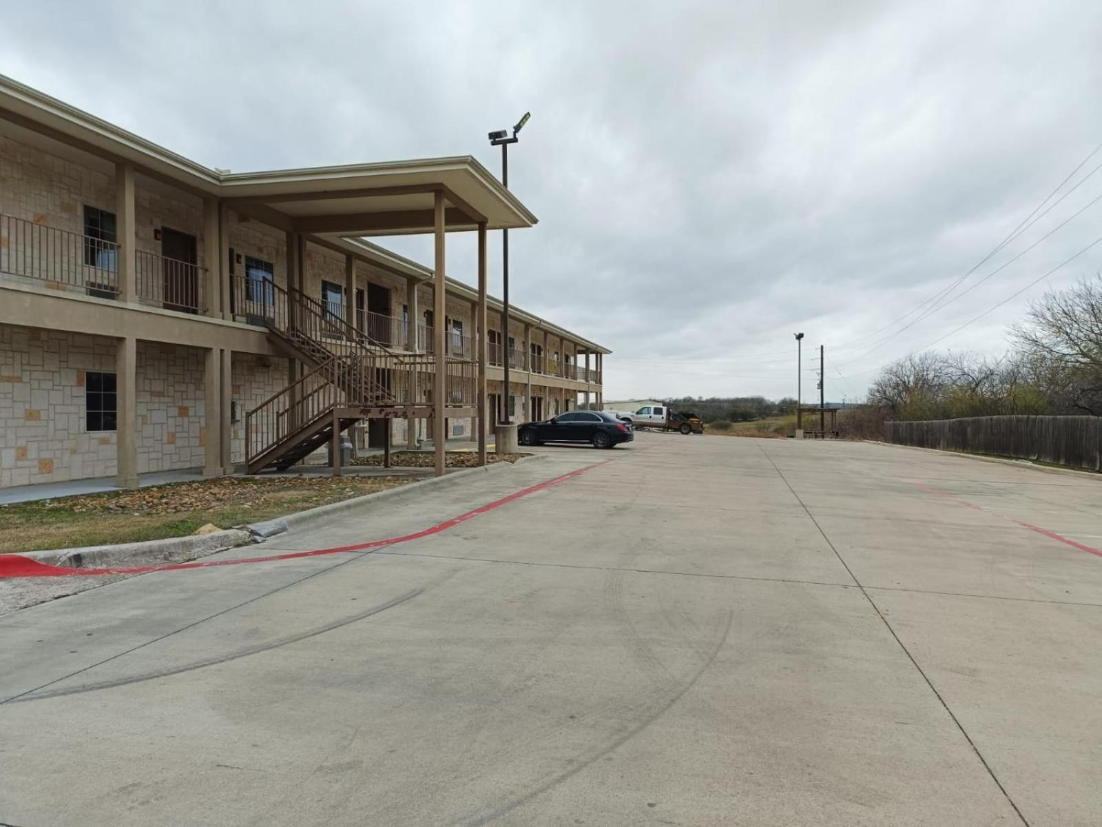 Westwood Inn By Oyo Gonzales Tx Extérieur photo