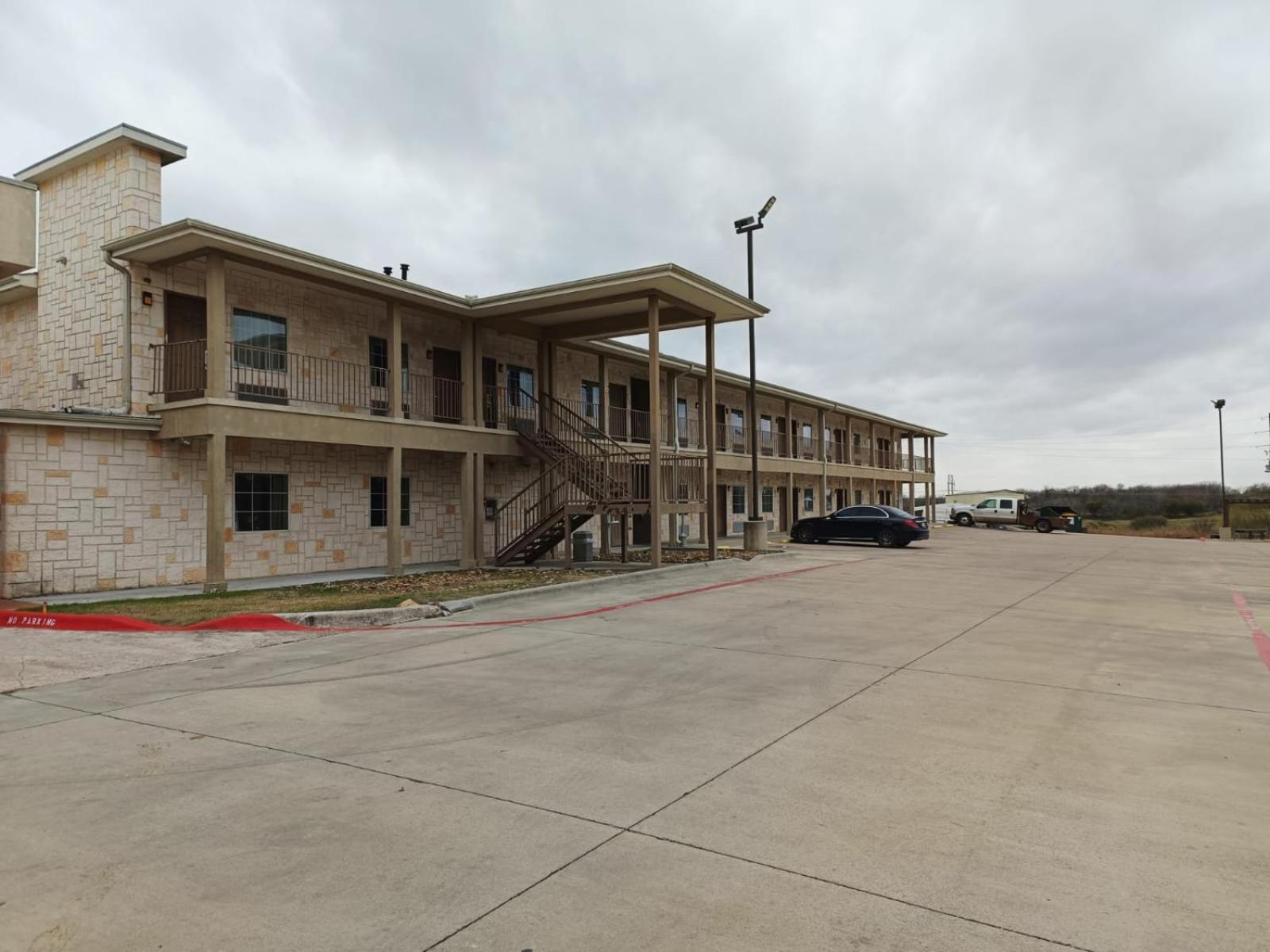 Westwood Inn By Oyo Gonzales Tx Extérieur photo