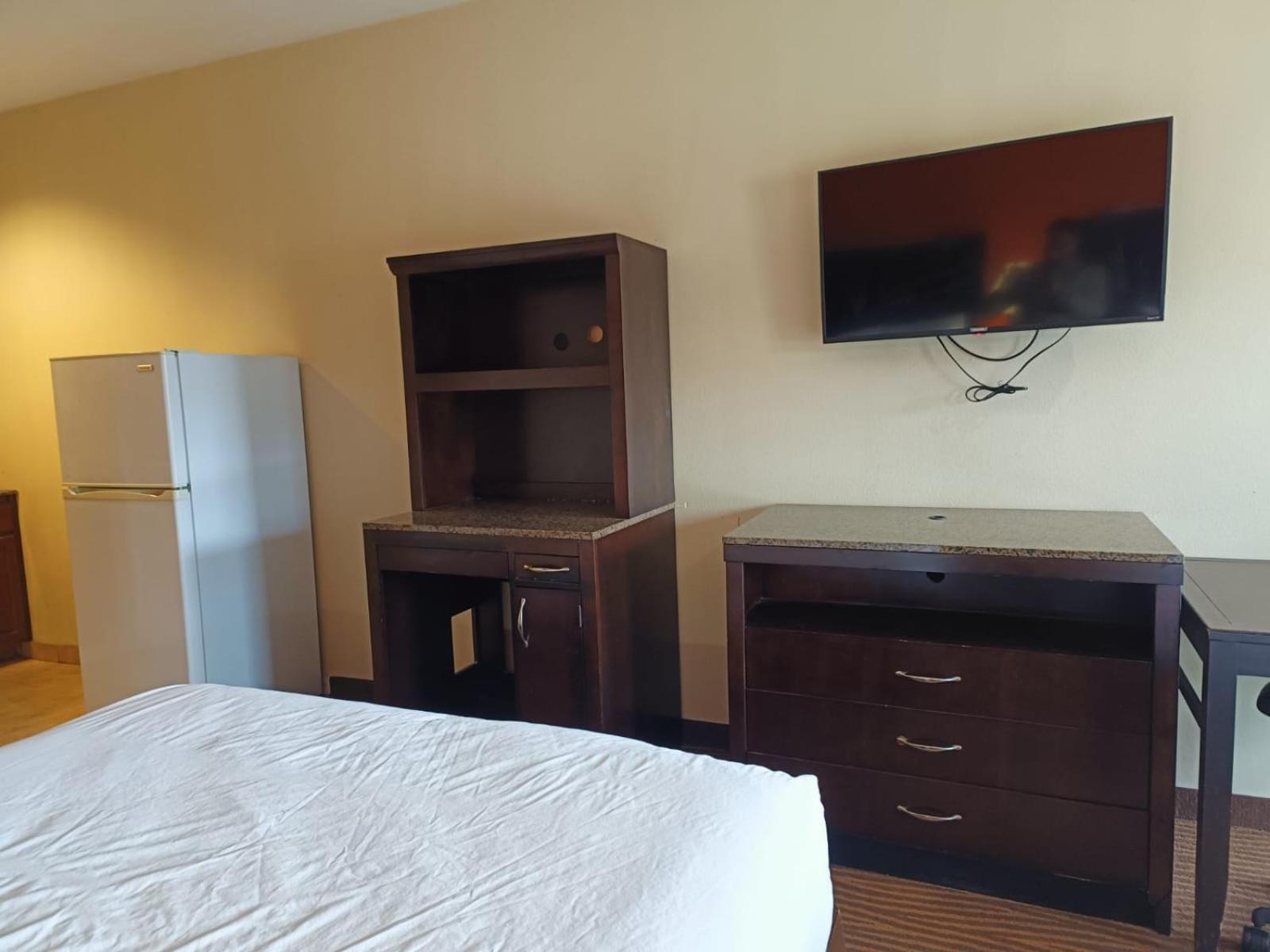 Westwood Inn By Oyo Gonzales Tx Extérieur photo