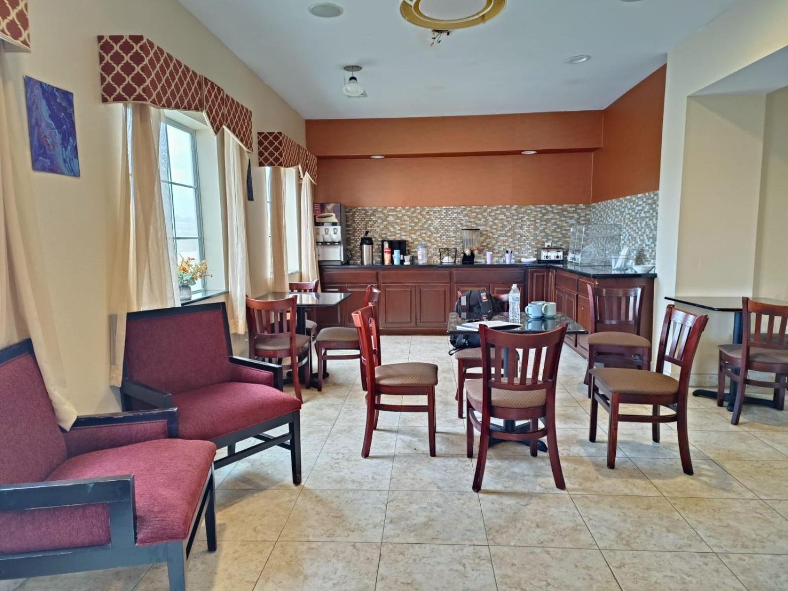 Westwood Inn By Oyo Gonzales Tx Extérieur photo