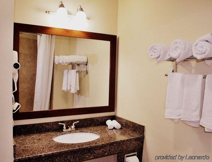 Westwood Inn By Oyo Gonzales Tx Extérieur photo