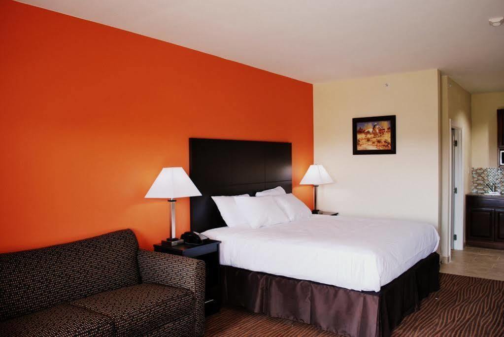 Westwood Inn By Oyo Gonzales Tx Extérieur photo